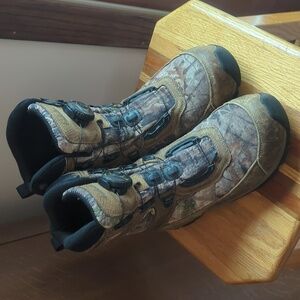 Cabela's camo hunting boots mens size 8